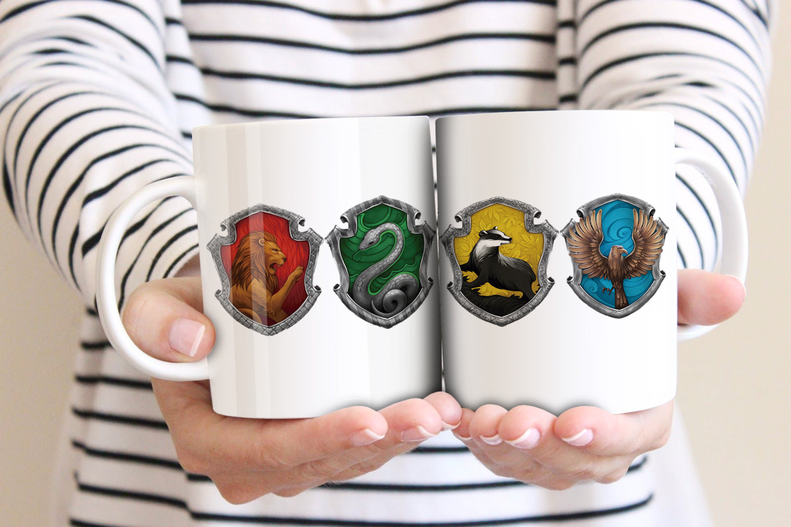 Taza escudos de las 4 casas de Harry Potter