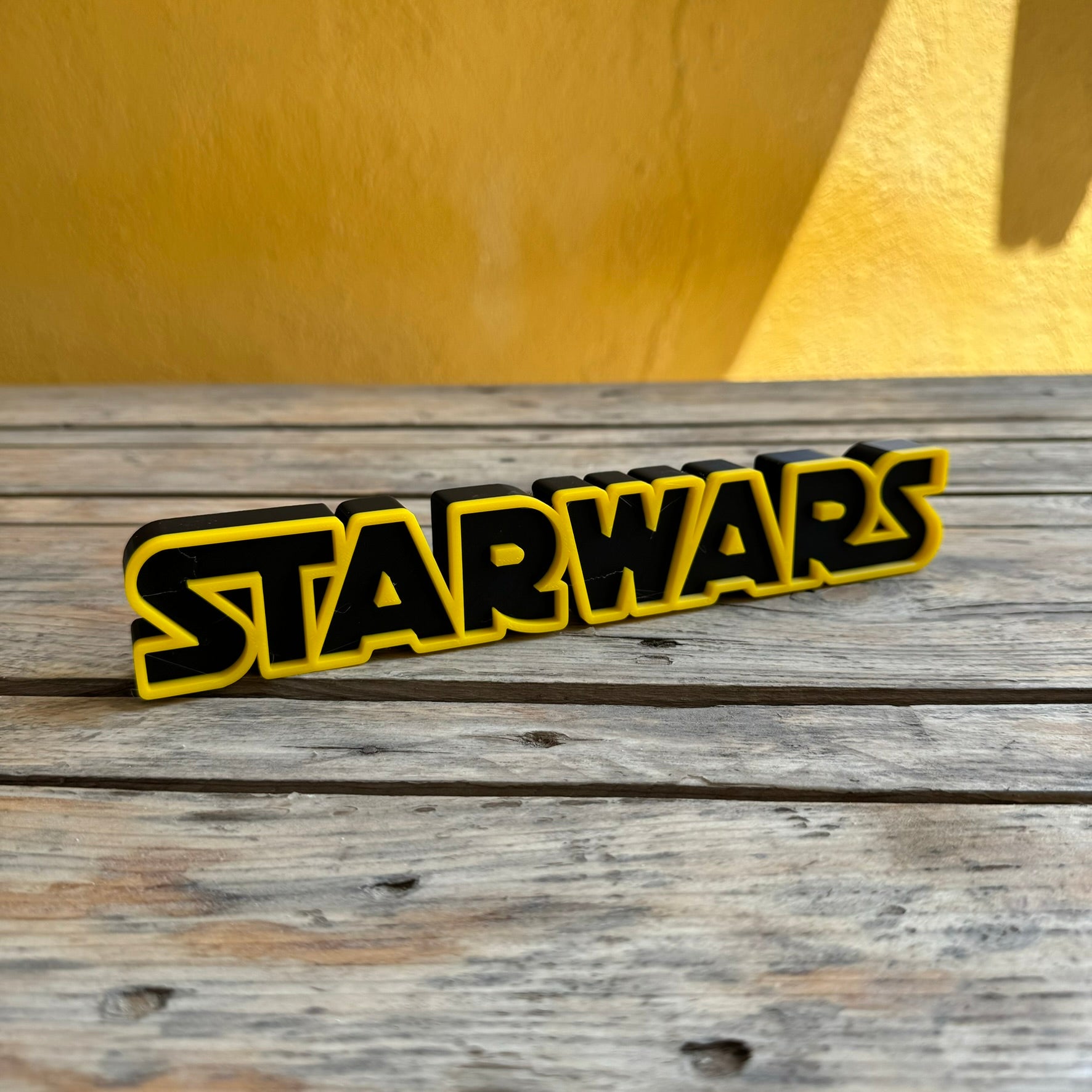 Cartel 3D Star Wars con contorno amarillo Original / Personalizado